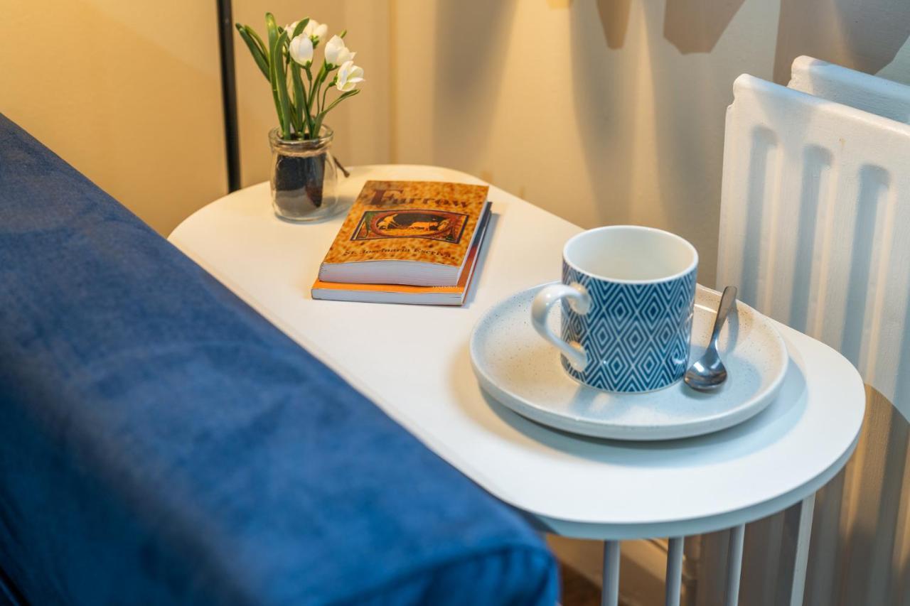 Grange Studio Apartment - Heathrow Staines-upon-Thames Dış mekan fotoğraf