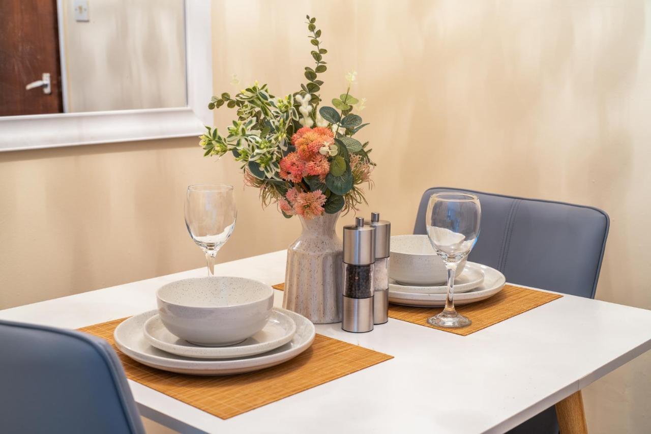 Grange Studio Apartment - Heathrow Staines-upon-Thames Dış mekan fotoğraf